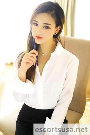 Straight Escort Lady Emily from American Img 2